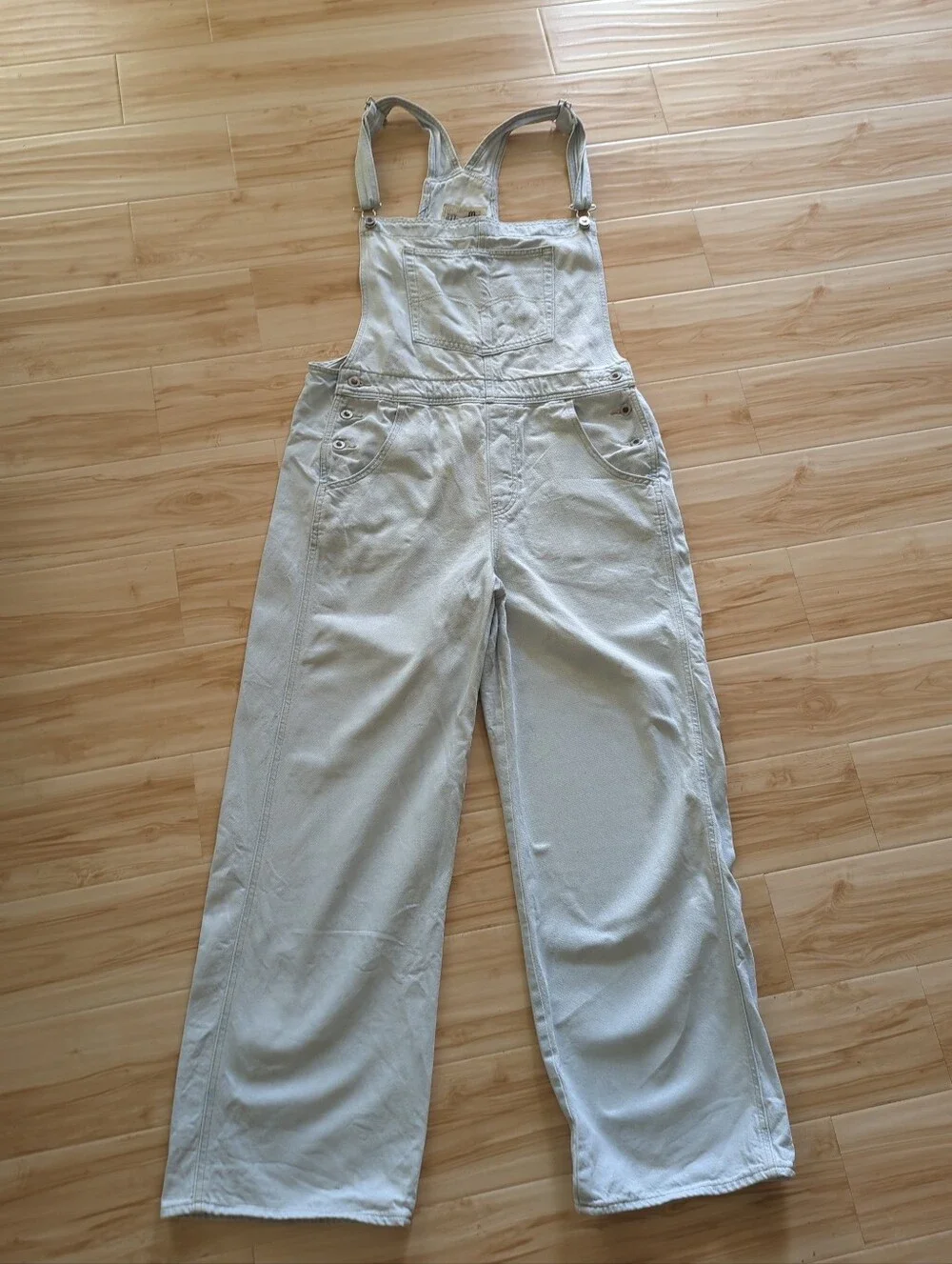Levi’s Silver Tab Overalls Womens Light Wash Denim Wide Leg Baggy Fit EUC Sz XL